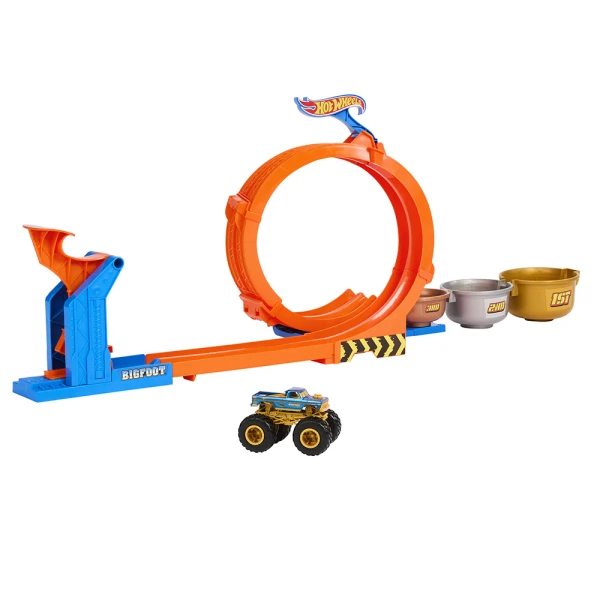 HOT WHEELS MONSTER TRUCKS LOOP-AND-FLIP TROPHY CHALLENGE