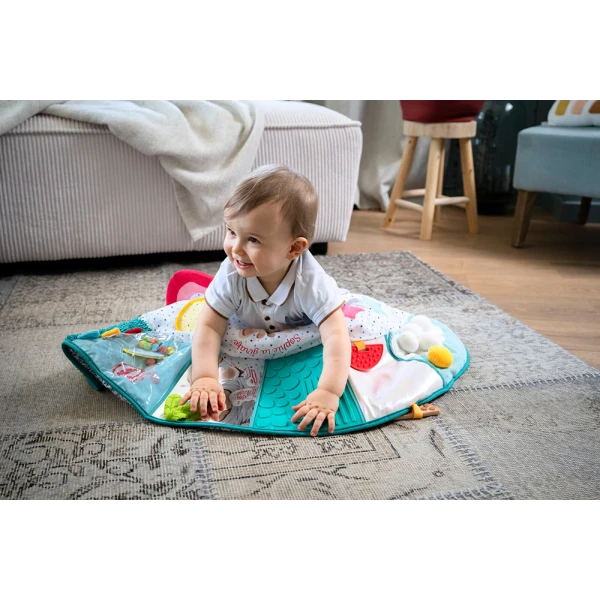 SOPHIE LA GIRAFE TOUCH SENSORY PATH