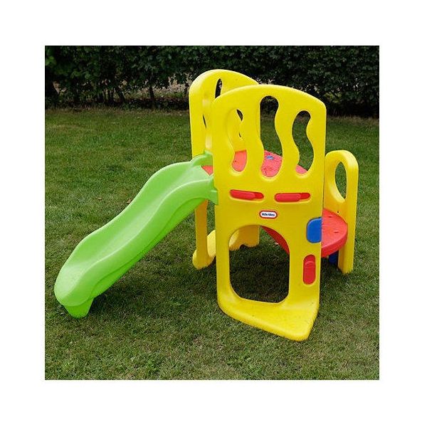 LITTLE TIKES PLAYGROUND WITH SLIDE & HIDEOUTS