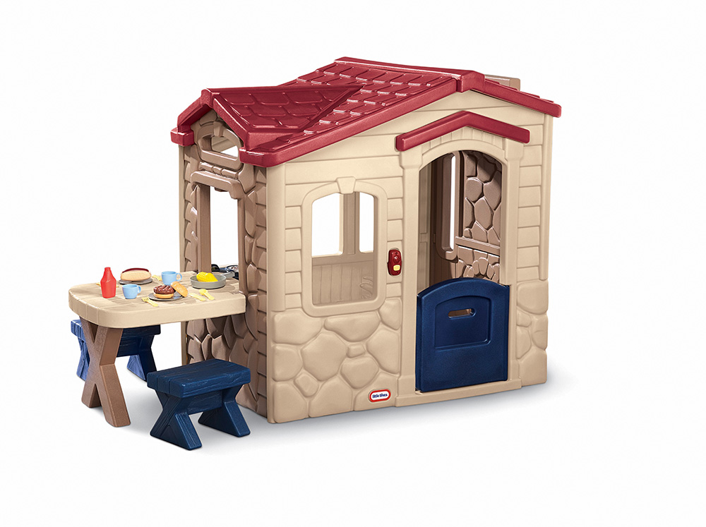 LITTLE TIKES HOUSE WITH PIC NIC TABLE